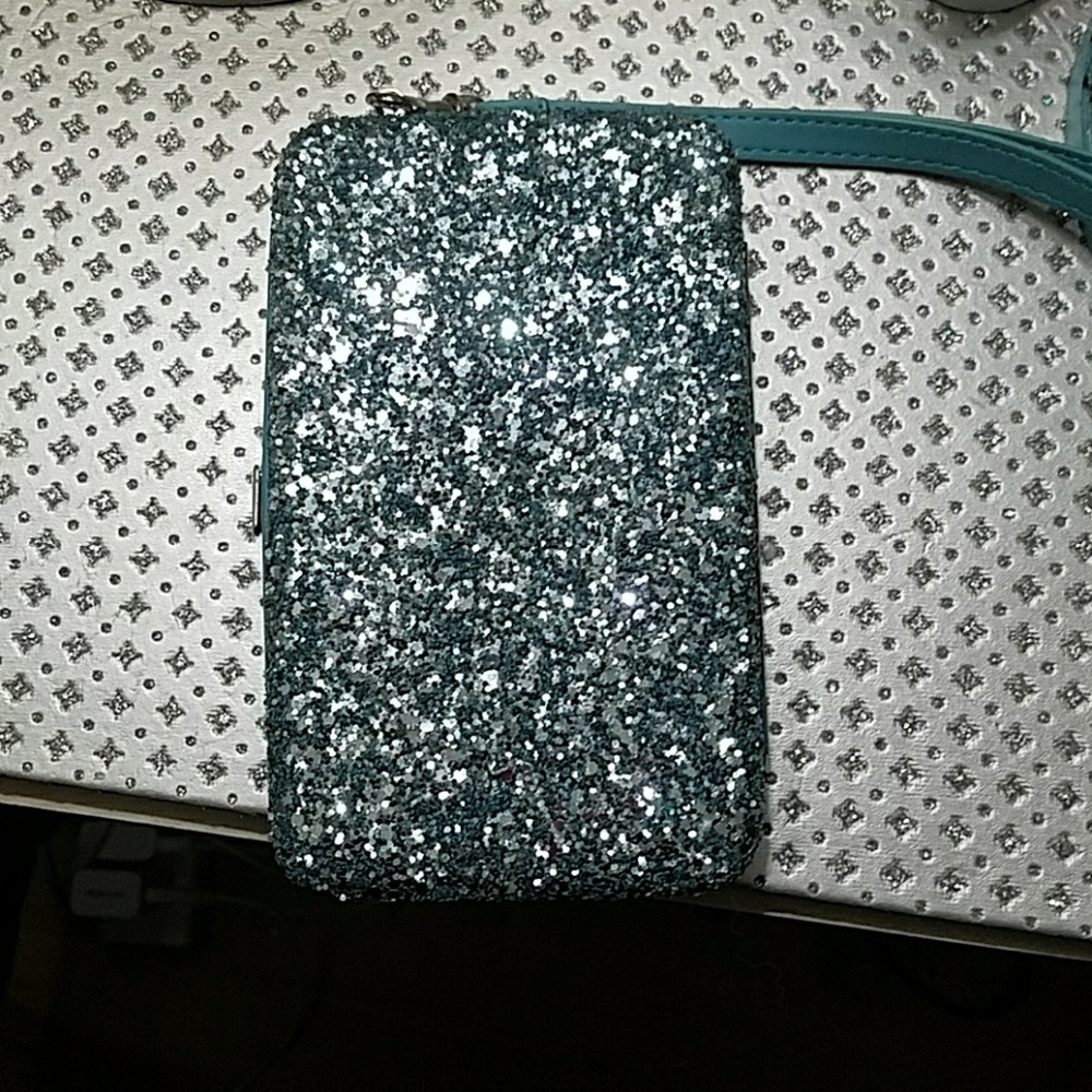 Sparkling phone carrying case